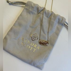 NWOT Kendra Scott Dollie Pendant